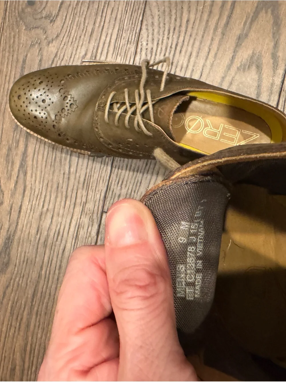 Cole Haan golden brown metallic Wingtip Brogues with Lug Sole zero’s. 9size men
